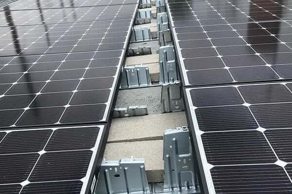 Read more about the article Q Cell vs LG Solar Panels