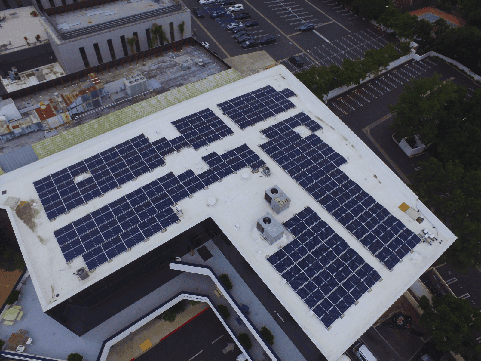 Read more about the article Solar Panel Off Grid Vs On Grid